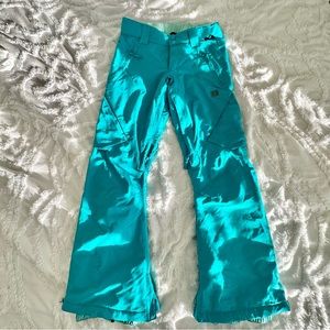 DC Women’s Snowboard Pants